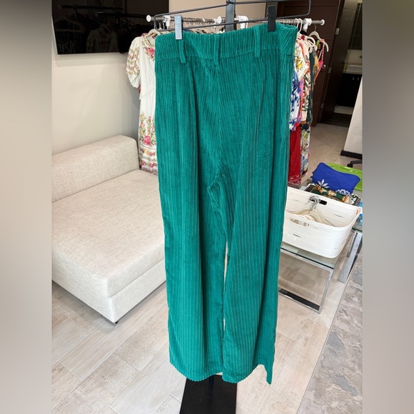 Farm Rio: Emerald Corduroy Pants - Picture 7 of 10